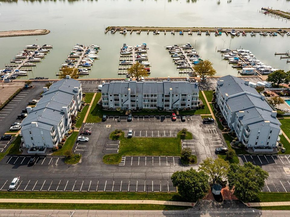 1st image of 176 Clinton Reef Dr