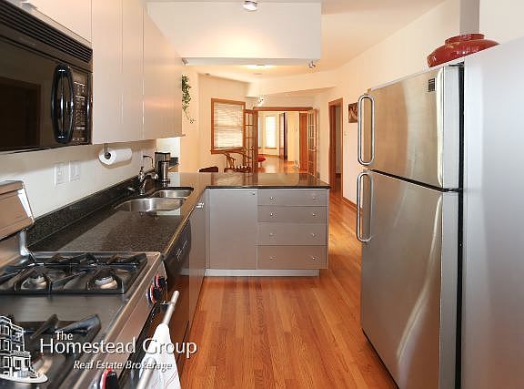 2nd image of 3485 N Clark Street # Fl 2nd