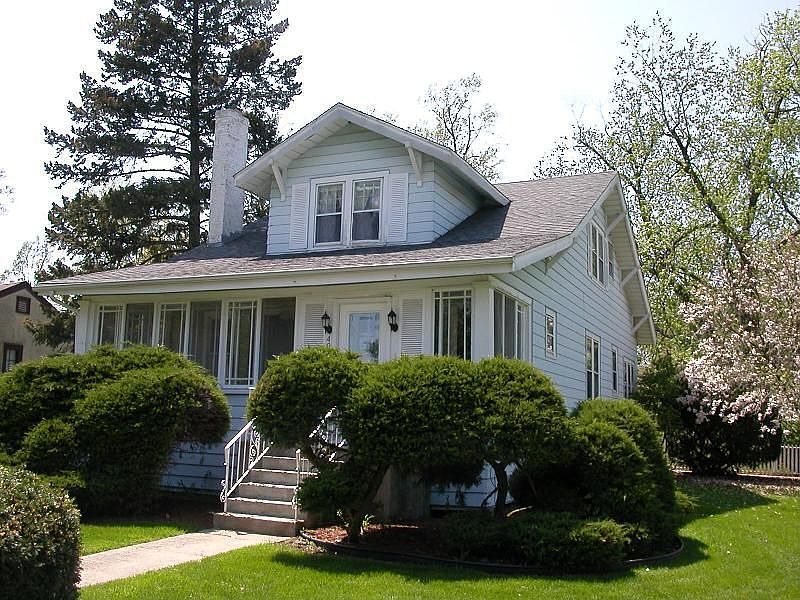 2nd image of 402 S Yale Ave