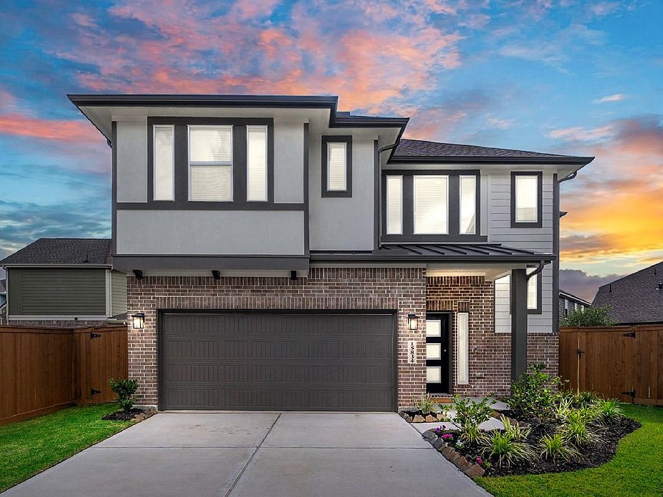 1st image of 15834 Invergelder Dr