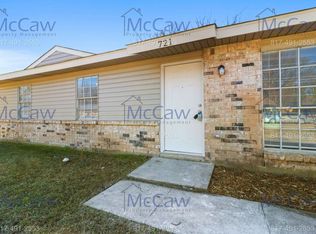 721 Forest Park Pl, Grand Prairie, TX 75052