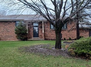 2900 Farm View Rd, New Lenox, IL 60451