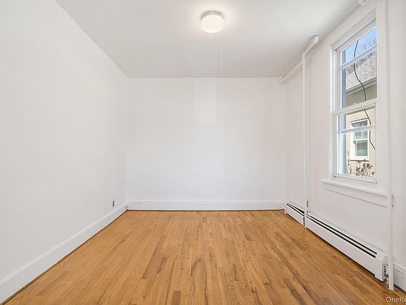 5th image of 33 Hopper Street