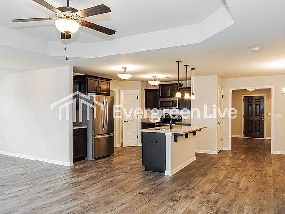 3rd image of 117 Hulsey Ln