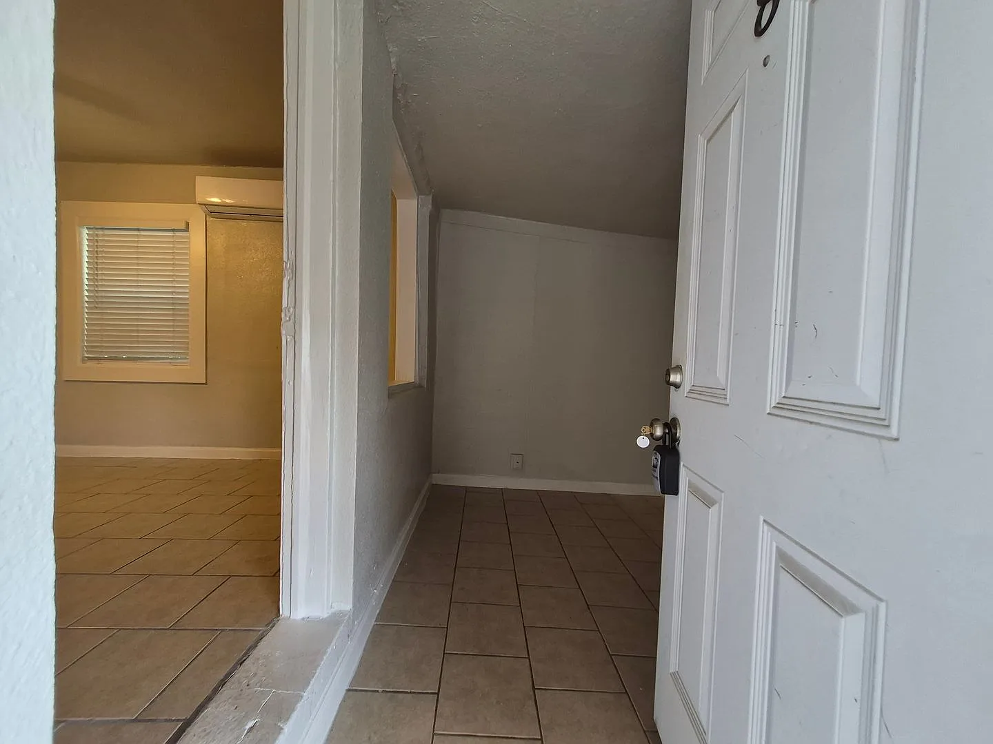 115 Caldwell St. #8, San Antonio, TX. 78223 — Photo 2