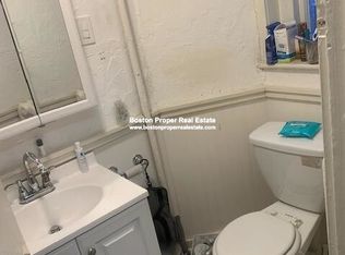 11 Temple St #17, Boston, MA 02114