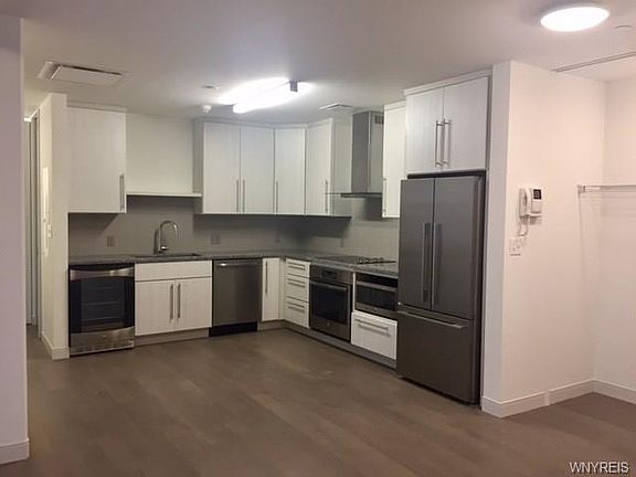 2nd image of 298 Main St Ste 1006