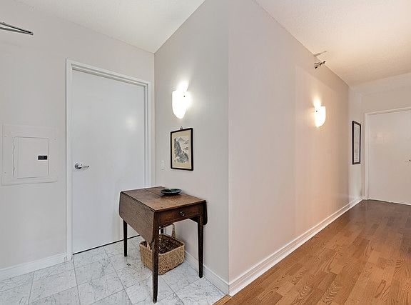 3rd image of 512 N McClurg Ct APT 2307