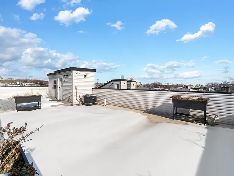 94 Van Horne St #2 — Photo 29