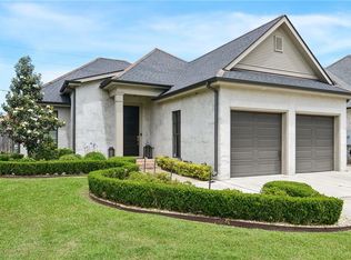 237 Oak Dale Dr, Gretna, LA 70056