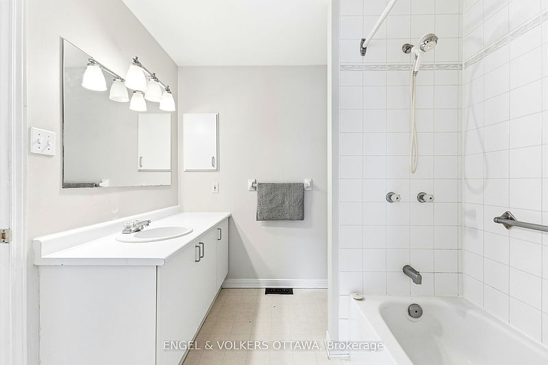 Ottawa House for rent - 3 Bedrooms — photo 18