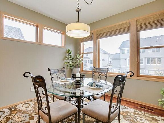 5th image of 4424 Saint Andrews Dr