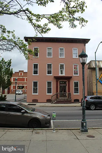 60 E Washington St #1E Photo 1
