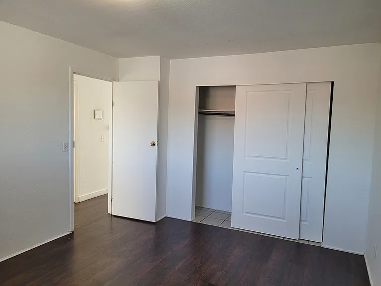 2519 S Parkcrest Dr #4 — Photo 10