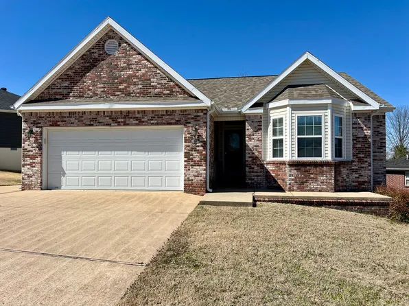 36 Valleyview Cir, Bentonville, AR 72712