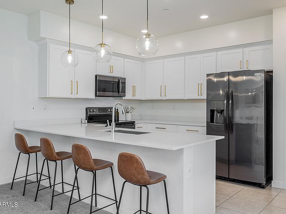 2nd image of 2732 S CATHERINE Drive #103