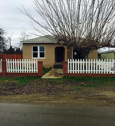 2nd image of 32534 Grandview St