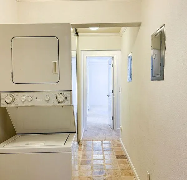 2250 Monroe St #256 — Photo 9