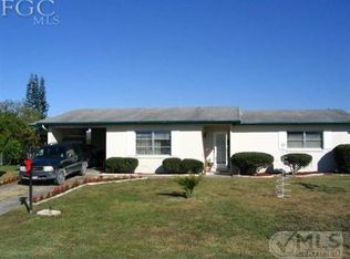 225 Punta Alta Ct, Lehigh Acres, FL 33936