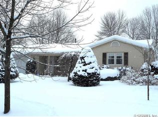 187 Fox Meadow Rd, Rochester, NY 14626