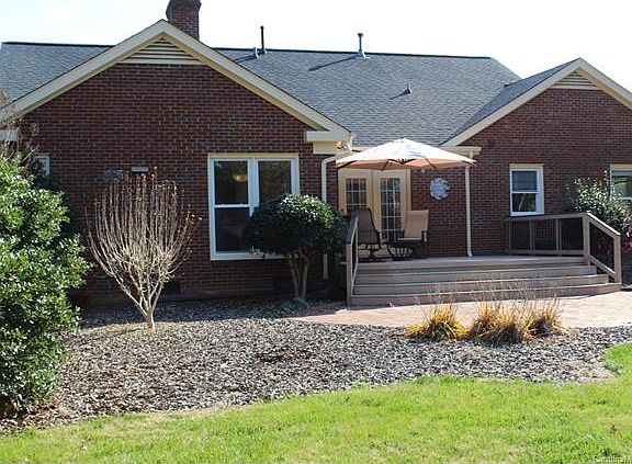 3rd image of 4920 Biltmore Forest Dr