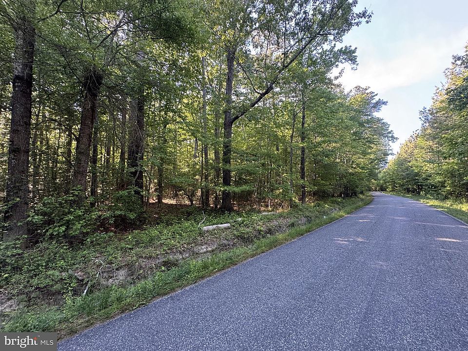 2nd image of Apple Grove Rd
