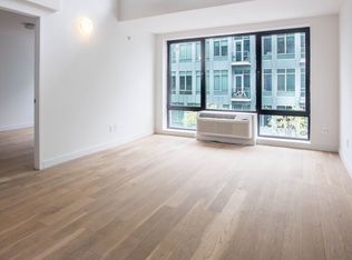 96 N 5th St #2F, Brooklyn, NY 11249
