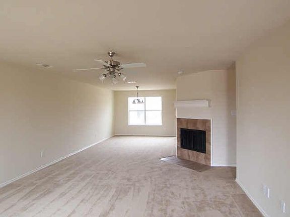 3rd image of 910 Westfield Dr