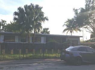 400 NE 177th St, Miami, FL 33162