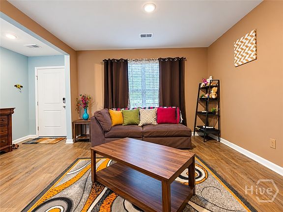 3rd image of 1016 Bergamot Road