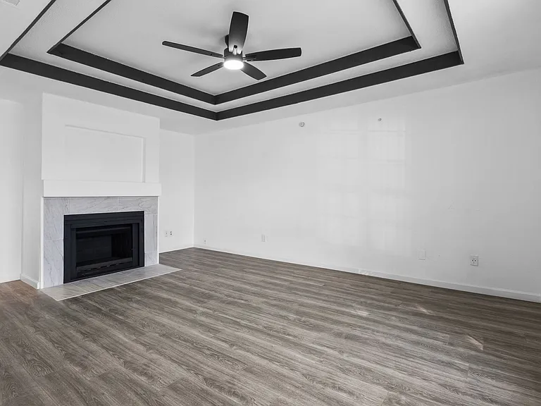 5351 Northridge Blvd — Photo 1