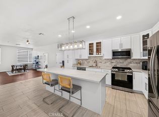 435 W Center Promenade St #316, Anaheim, CA 92805