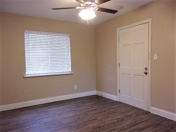 2nd image of 1740 NW 17th St #1744-09