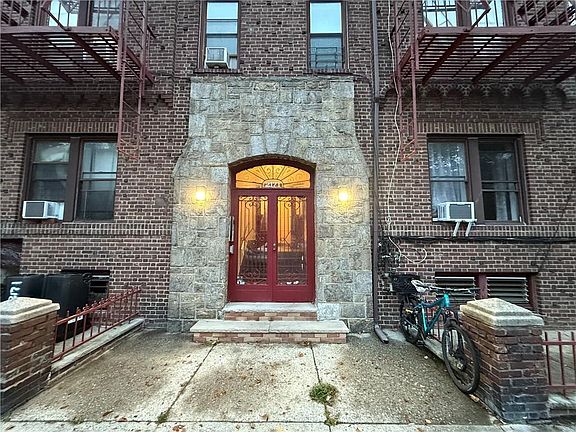 2nd image of 2171 E 18th St