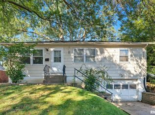 2110 N Fairmount St, Davenport, IA 52804