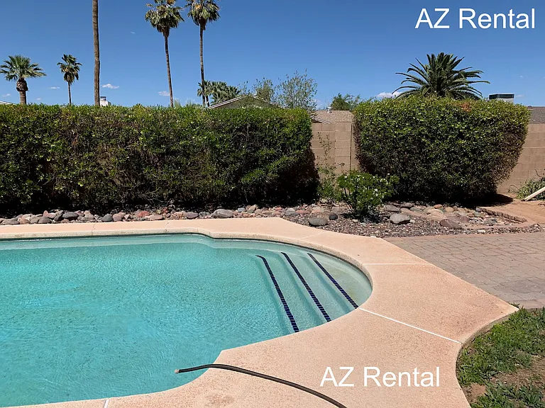 1810 E La Donna Dr — Photo 4