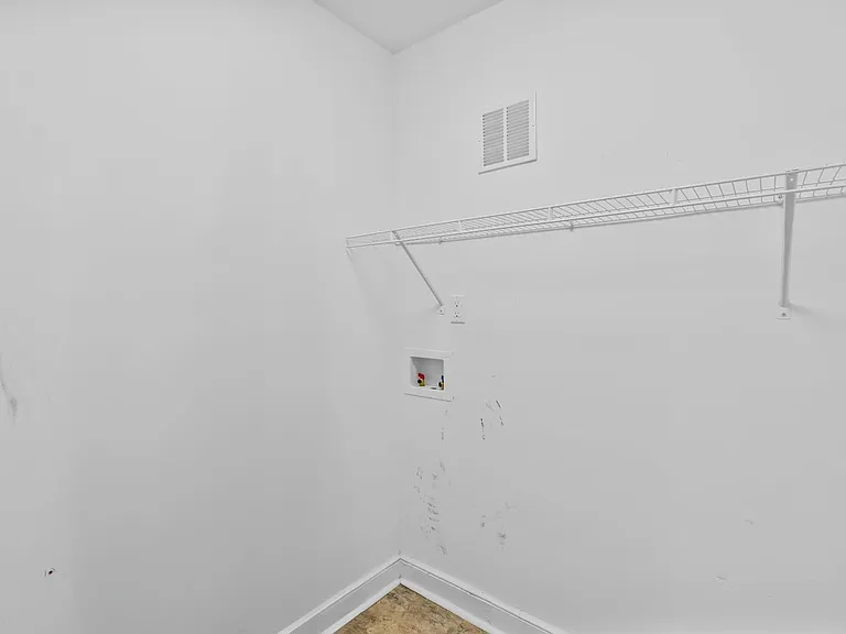 1906 Marion St — Photo 14
