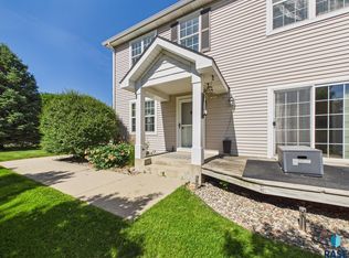 5518 S Sandra Dr, Sioux Falls, SD 57108