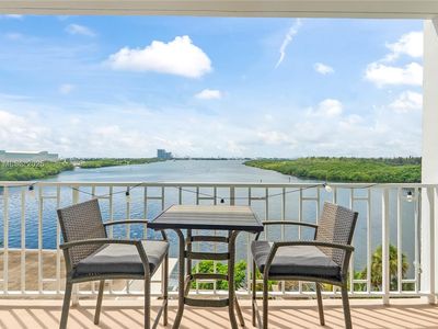 500 Bayview Dr APT 732, Sunny Isles Beach, FL, 33160