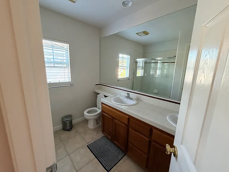 5780 Shadow Hill Dr — Photo 10