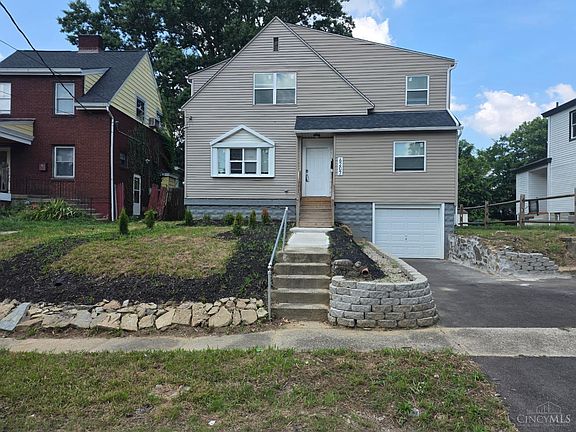 2nd image of 6207 Coleridge Ave