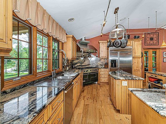 5th image of 27331 W Lakeview Dr N