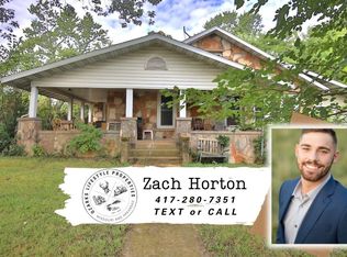 202 Oak St, Koshkonong, MO 65692