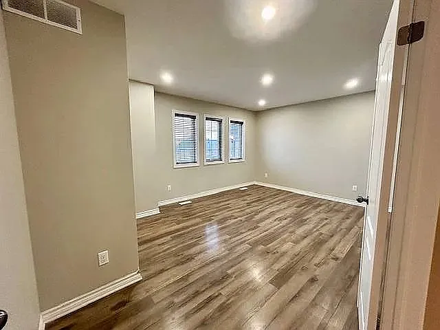 422 Sales Dr — Photo 15