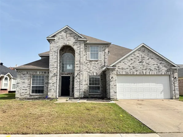 707 Claridge Dr, Arlington, TX 76018