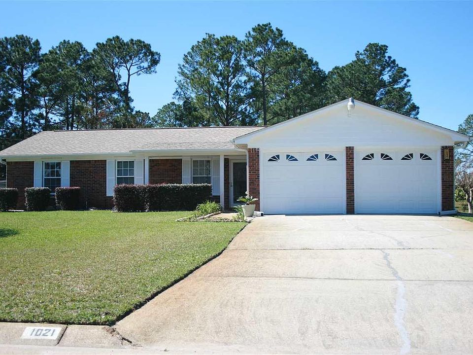 1st image of 1021 Willow Lake Ct