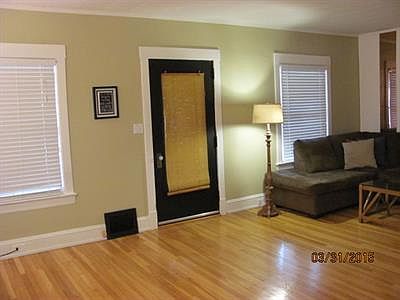 4th image of 1591 Olivewood Ave