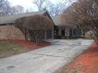 1646 Greenmount St, Rockford, IL 61107