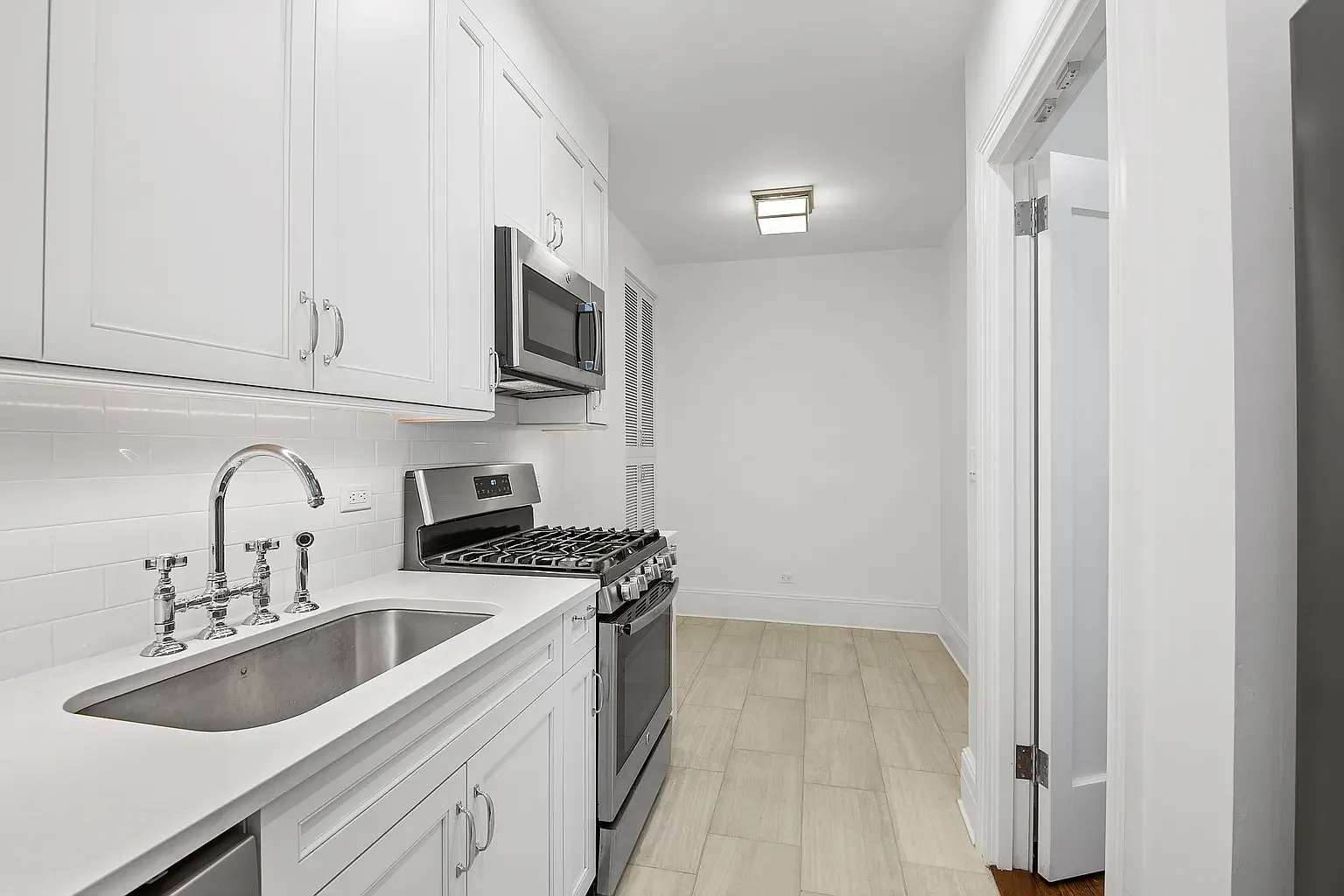 544 East 86th Street — Photo 3