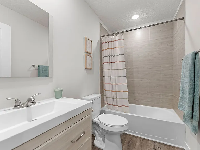 Sandstone Pointe Townhomes — Photo 24
